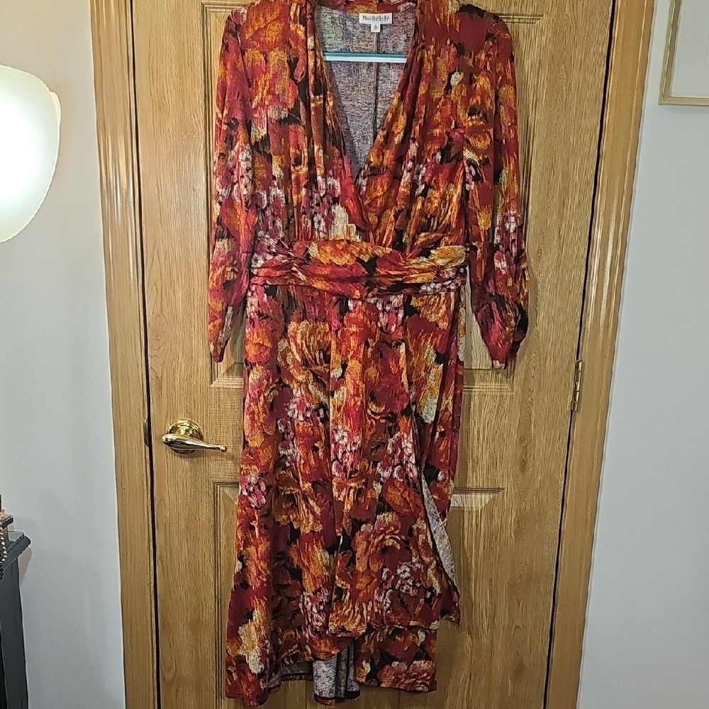 NorthStyle Vibrant Red and Orange Fabric